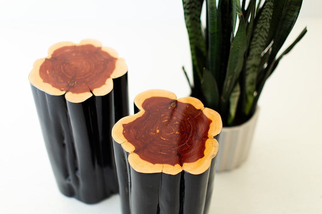 Black-outdoor-stump-table-natural-top-03