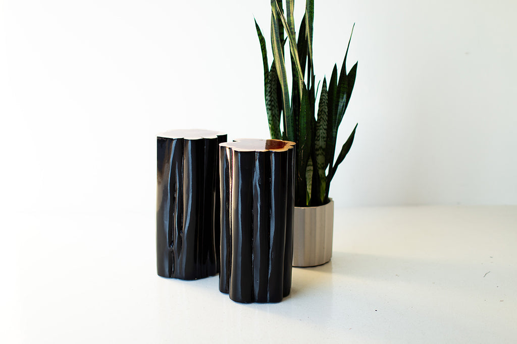 Black-outdoor-stump-table-natural-top-10