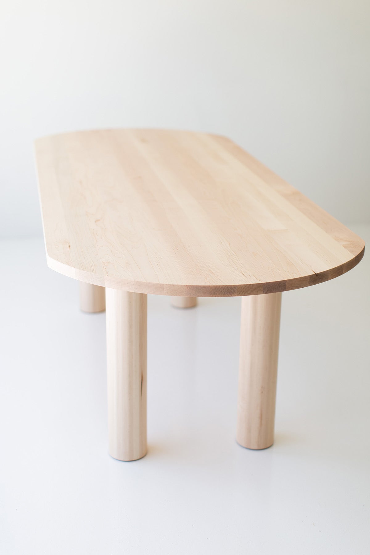 Cava-Modern-Oval-Dining-Table-08