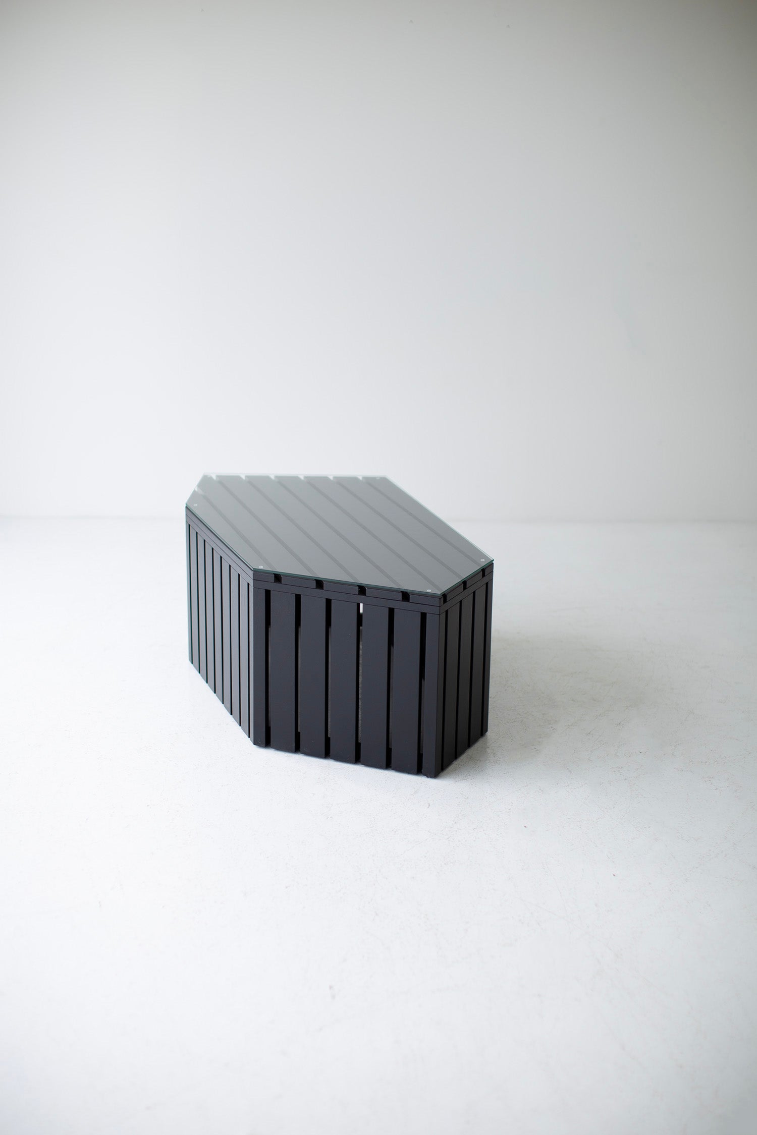 Modern-Patio-Furniture-Crag-Coffee-Table-06