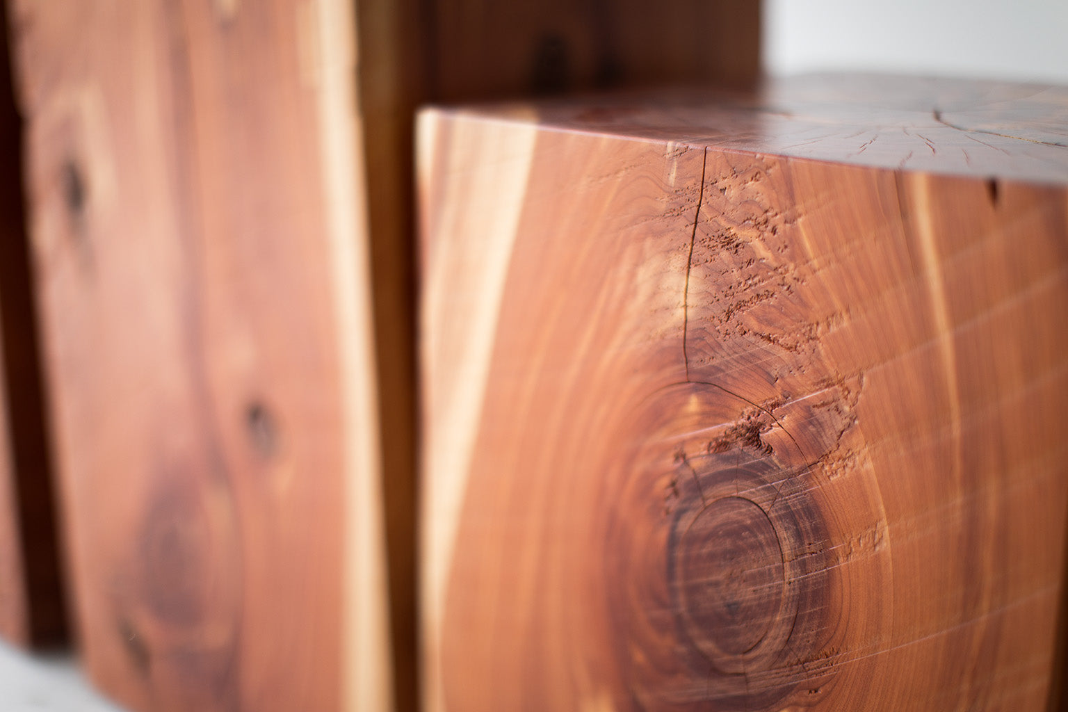 Outdoor-Wood-Side-Tables-1521-09