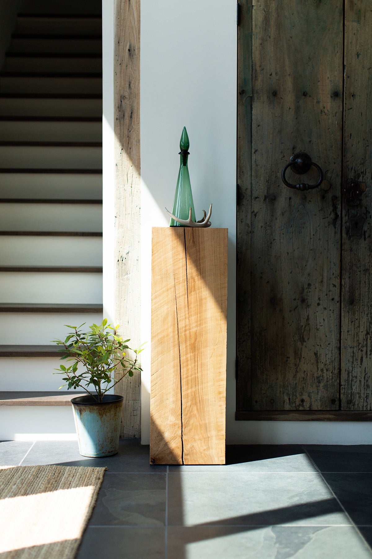 Solid-Wood-Art-Pedestal-02