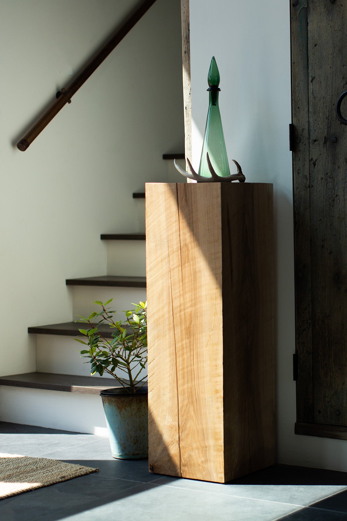 Solid-Wood-Art-Pedestal-08