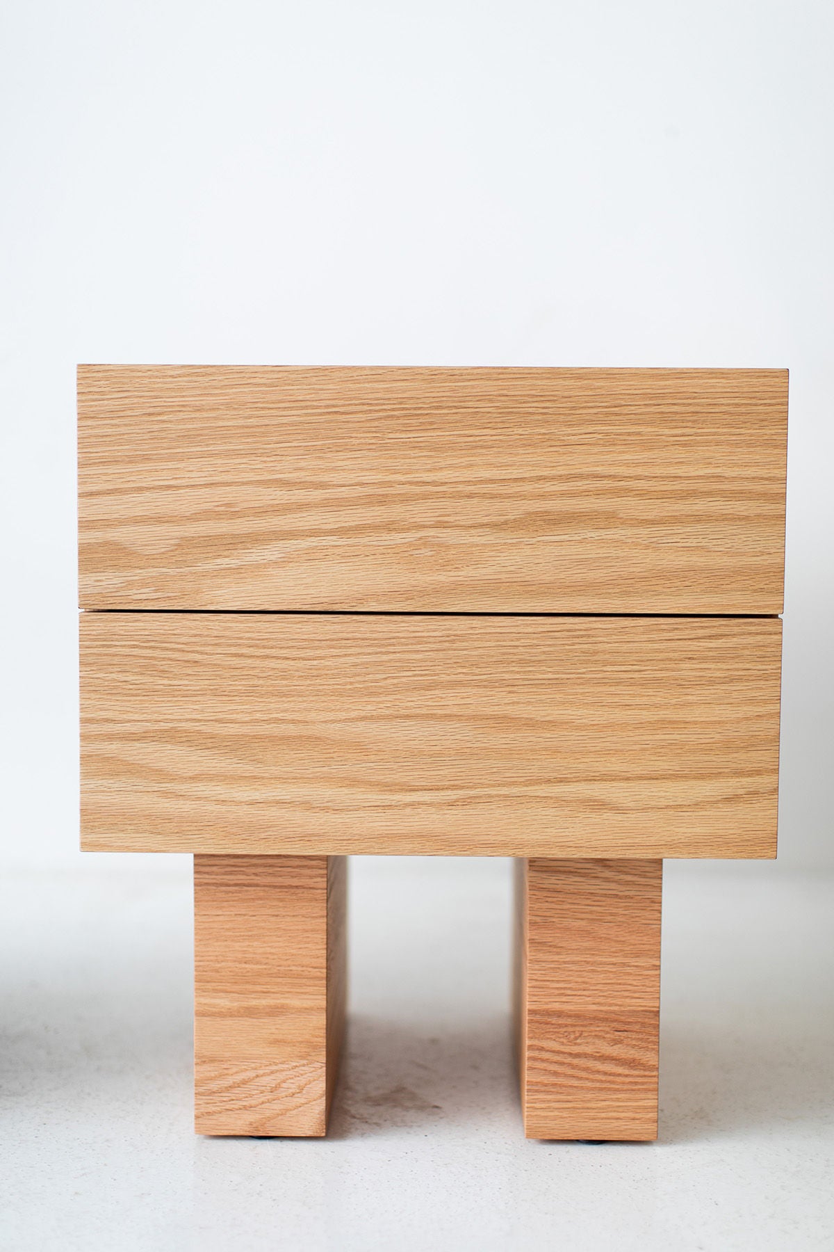Suelo-Nightstand-Oak-08