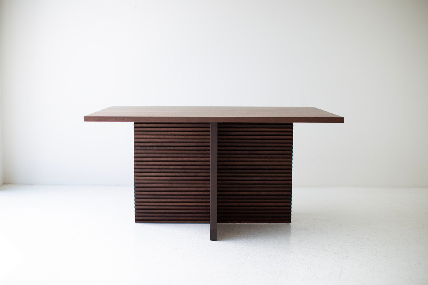 Walnut-Pedestal-Dining-Table-Cicely-03