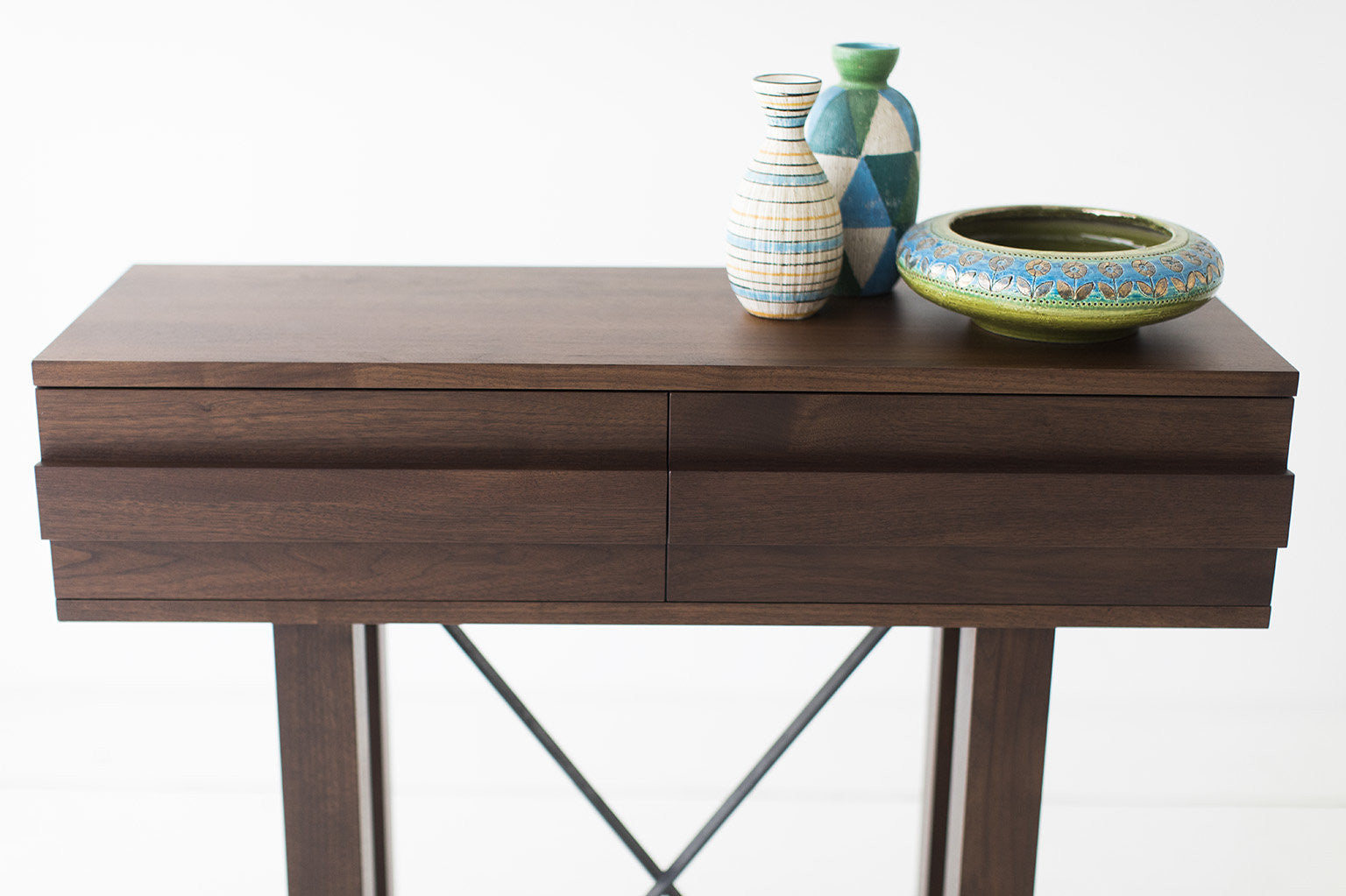 Modern-Console-Shorty-0417-02