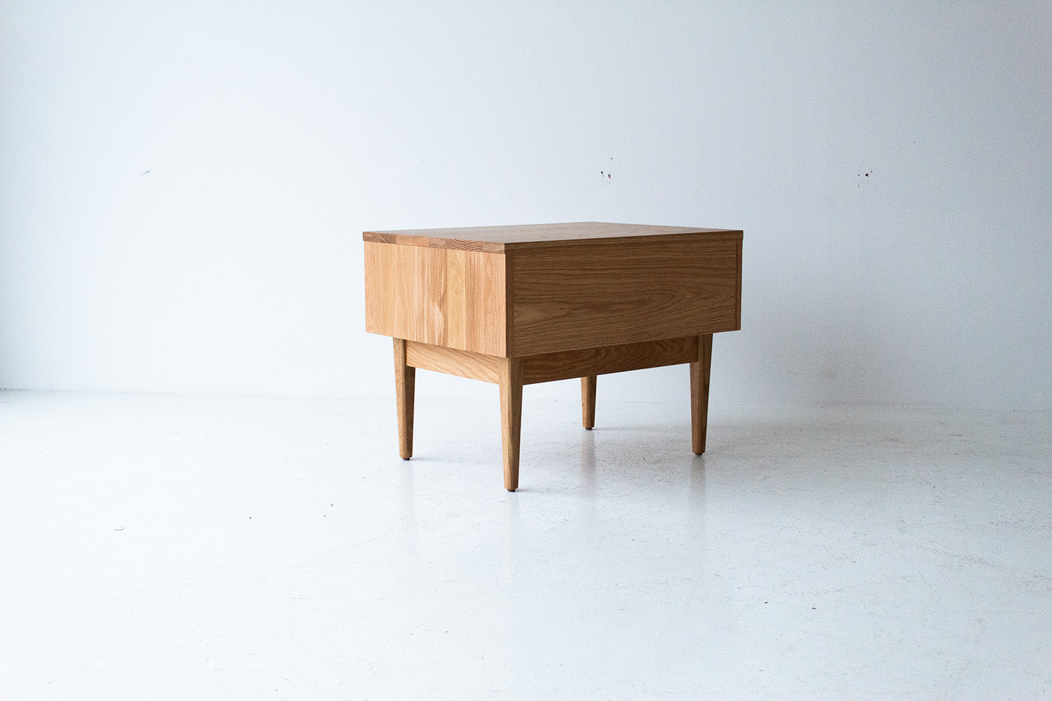 Modern-White-Oak-Nightstands-10