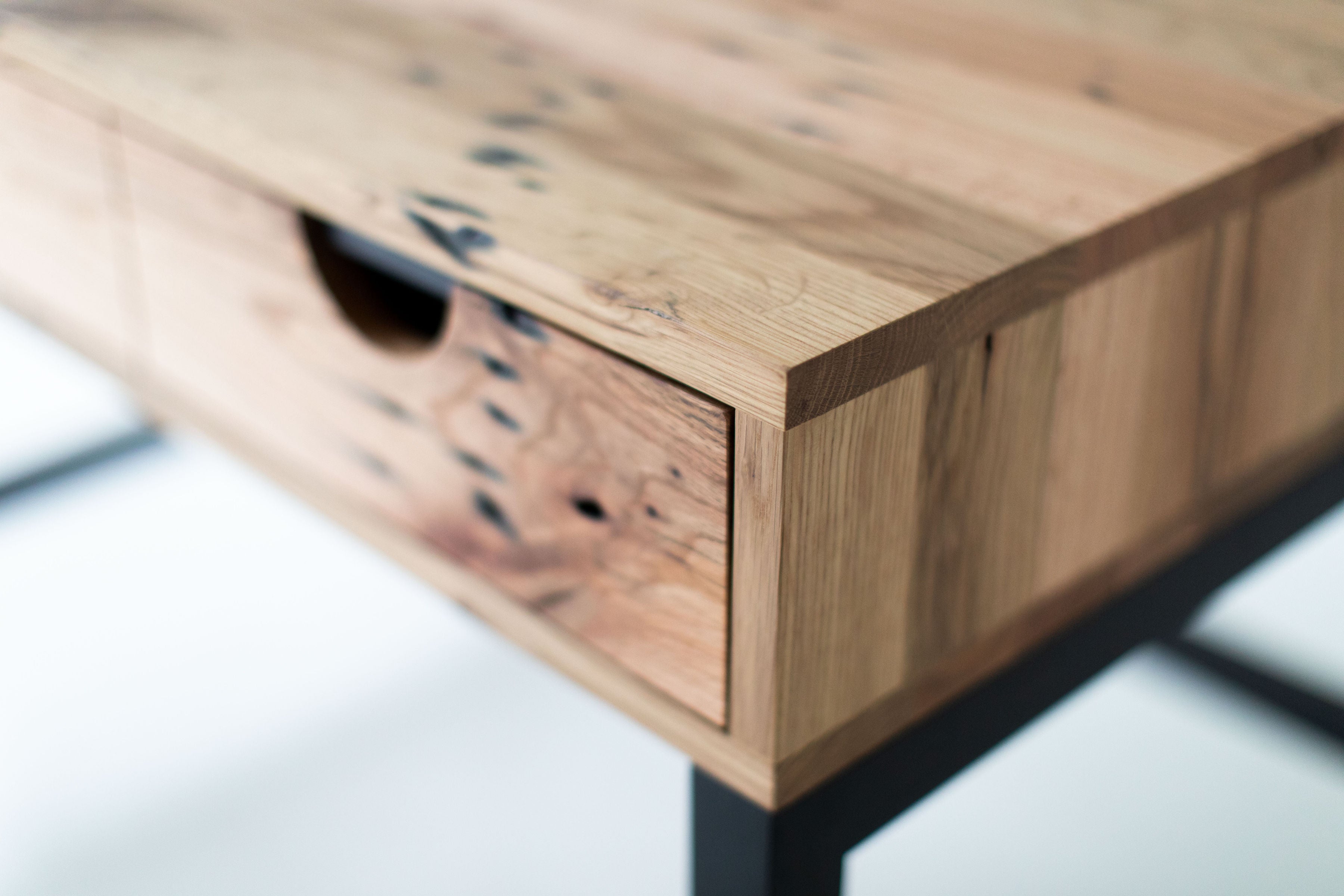 Simple-Modern-Desk-Cali-Collection-08