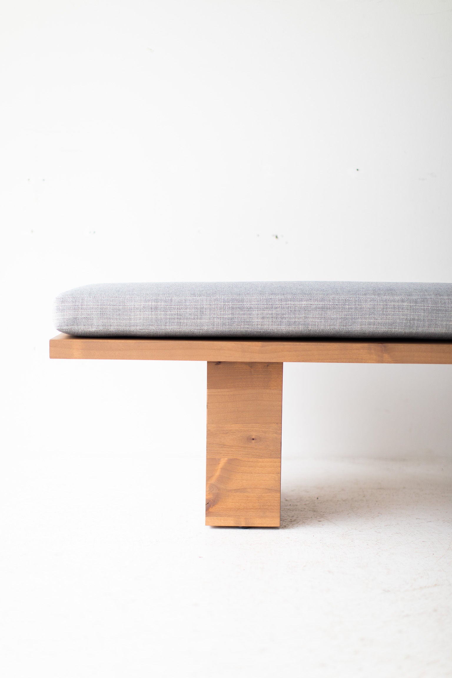 Suelo-Modern-Bench-04