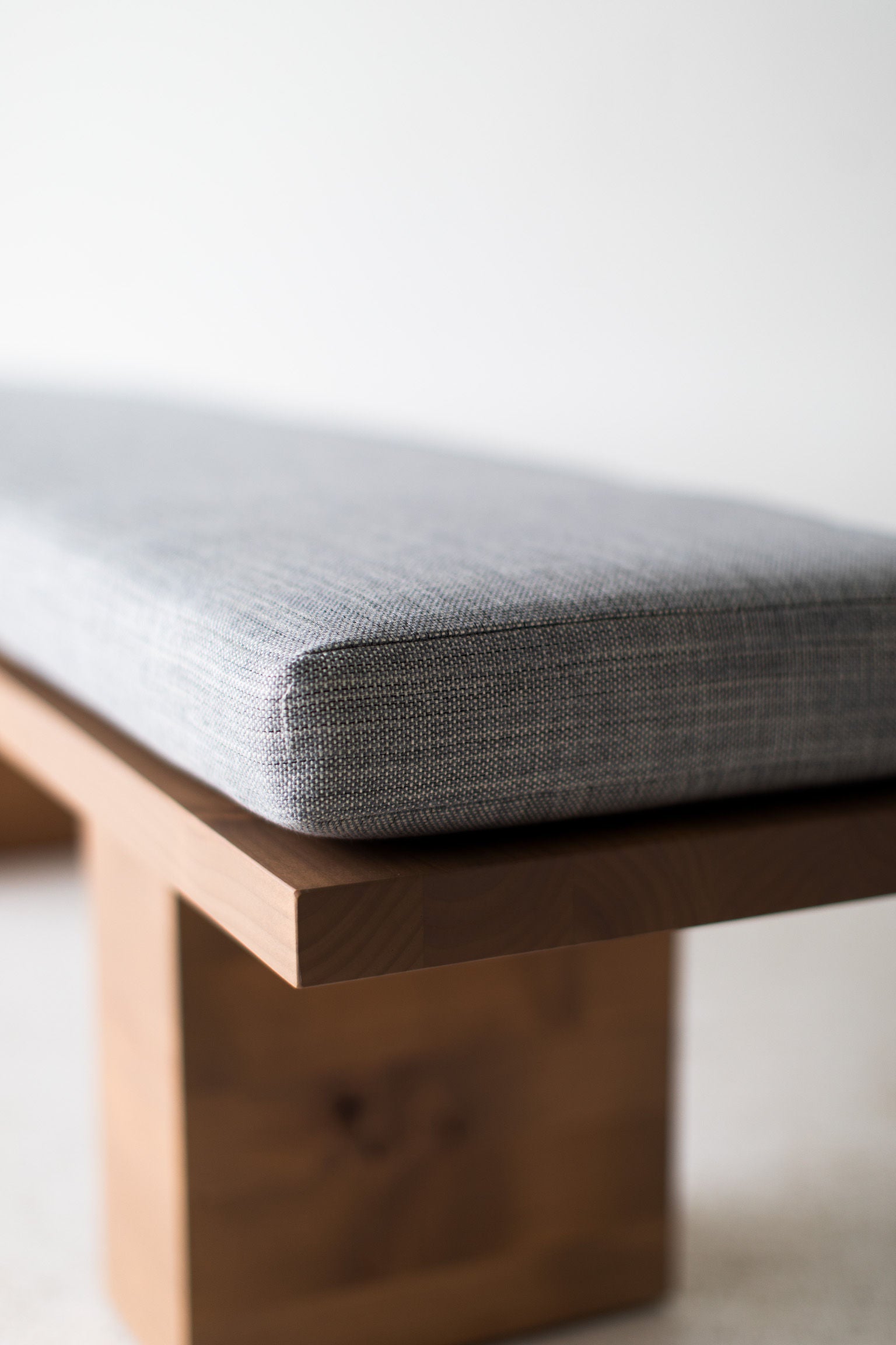 Suelo-Modern-Bench-05
