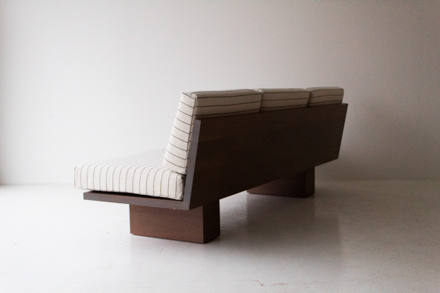 Suelo-Outdoor-Armless-Sofa-05