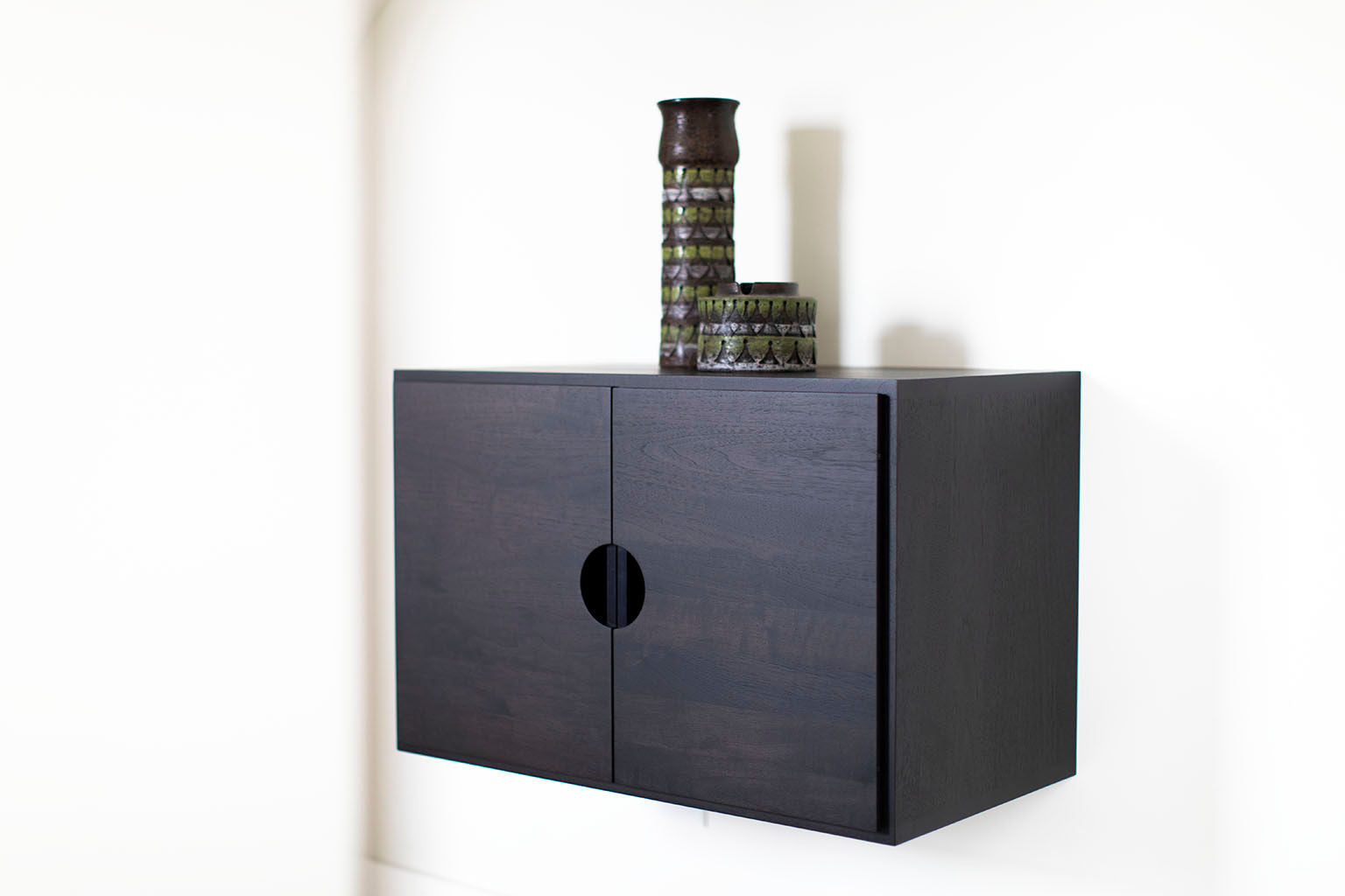 floating-side-table-01