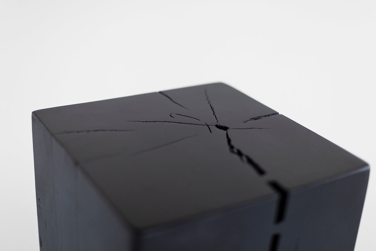 Black-Art-Plinth-06