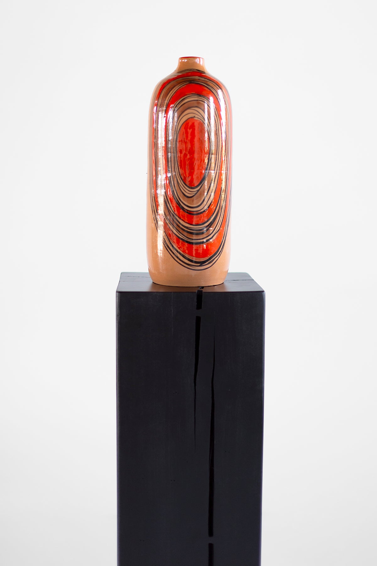 Black-Art-Plinth-07