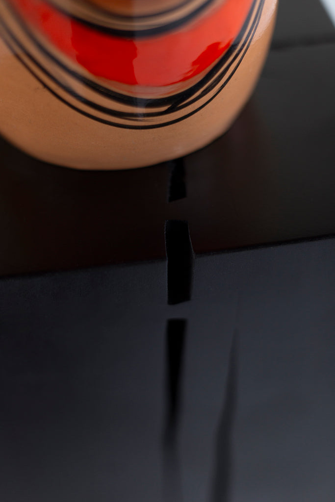 Black-Art-Plinth-09
