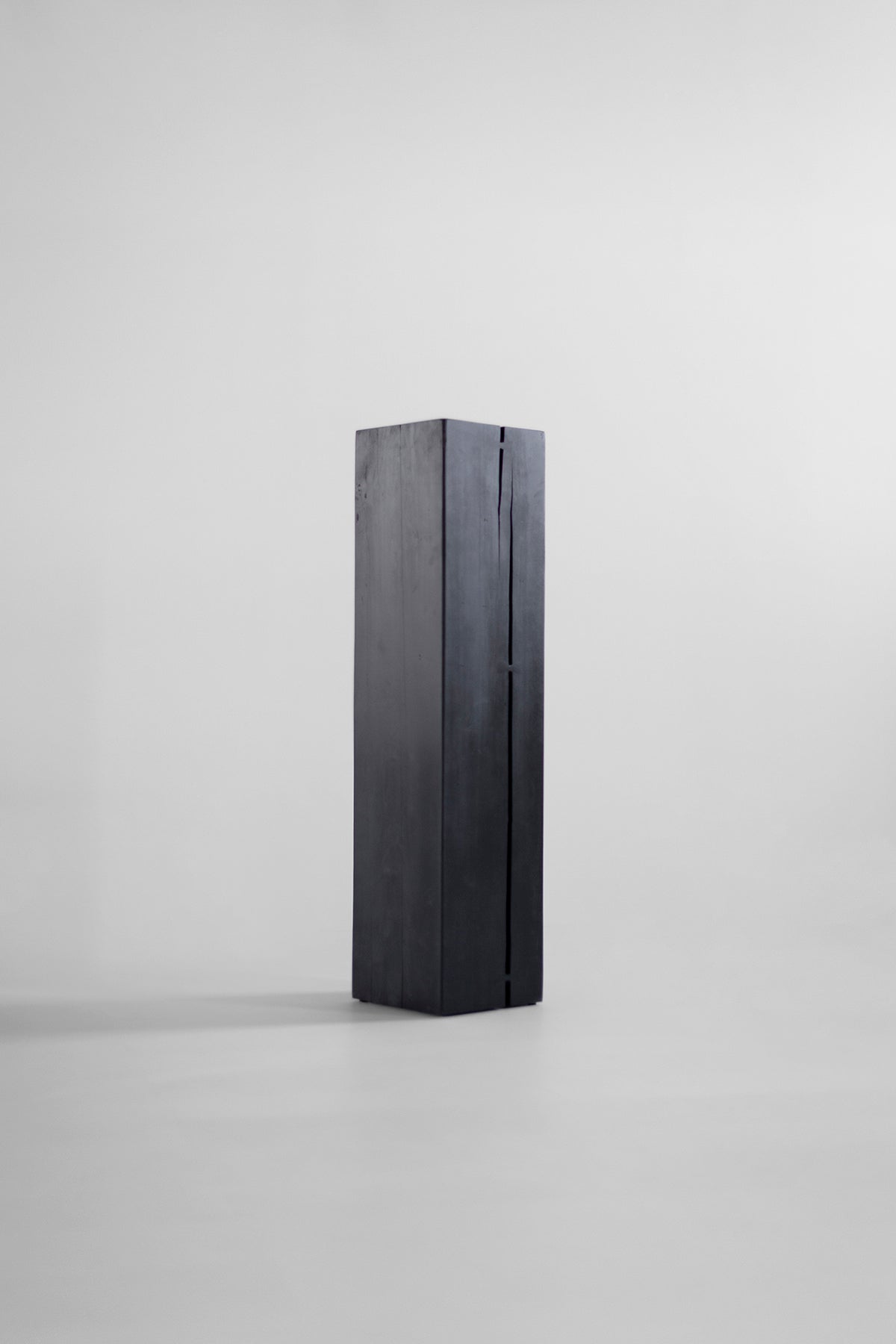 Black-Art-Plinth-10