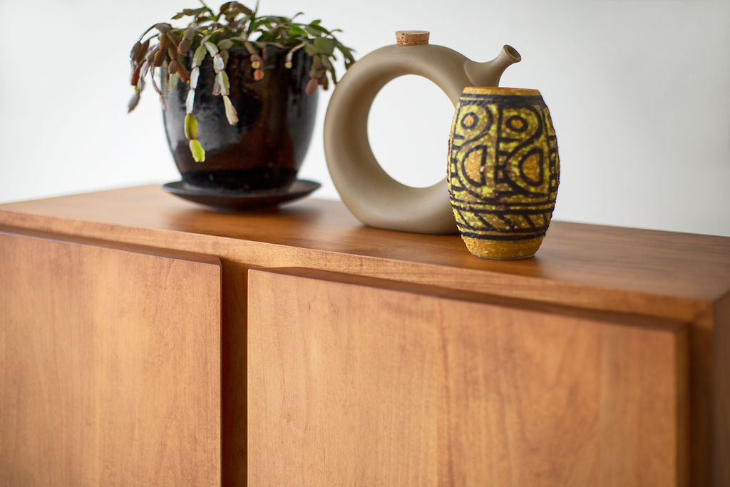 Carsen Cabinet Maple, Image 03