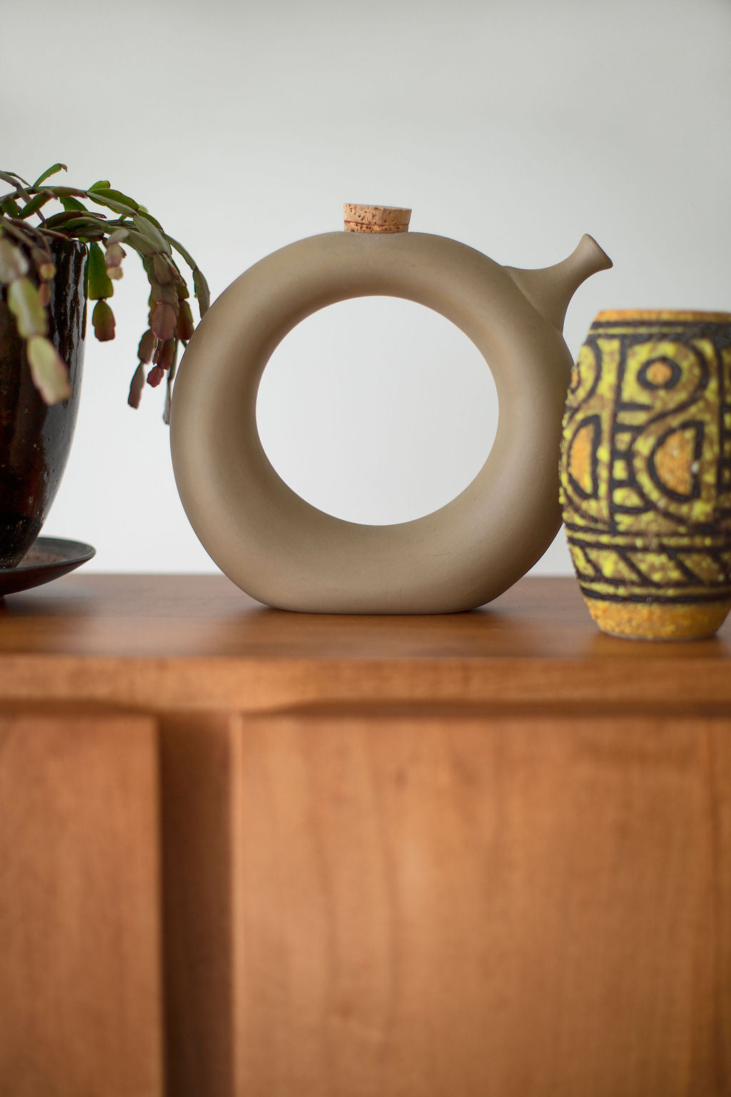 Carsen Cabinet Maple, Image 07