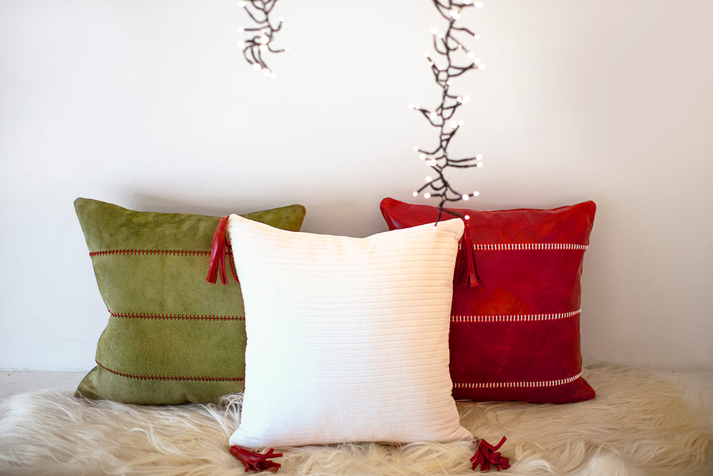 Christmas Throw Pillow in Leather - 0425