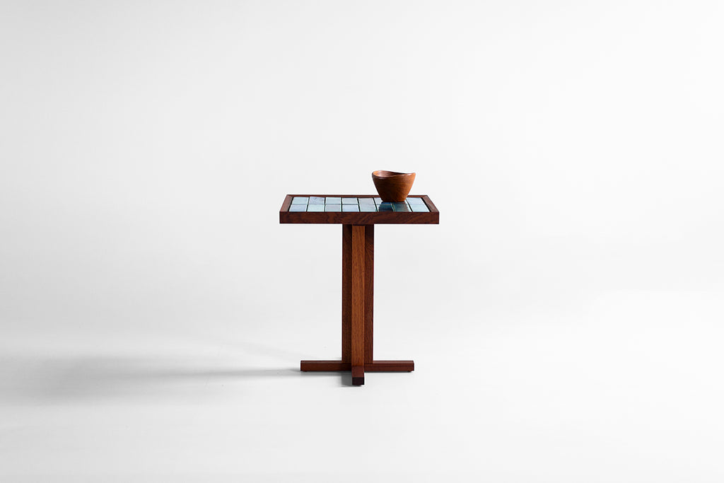 Indoor-Outdoor-Side-Table-01