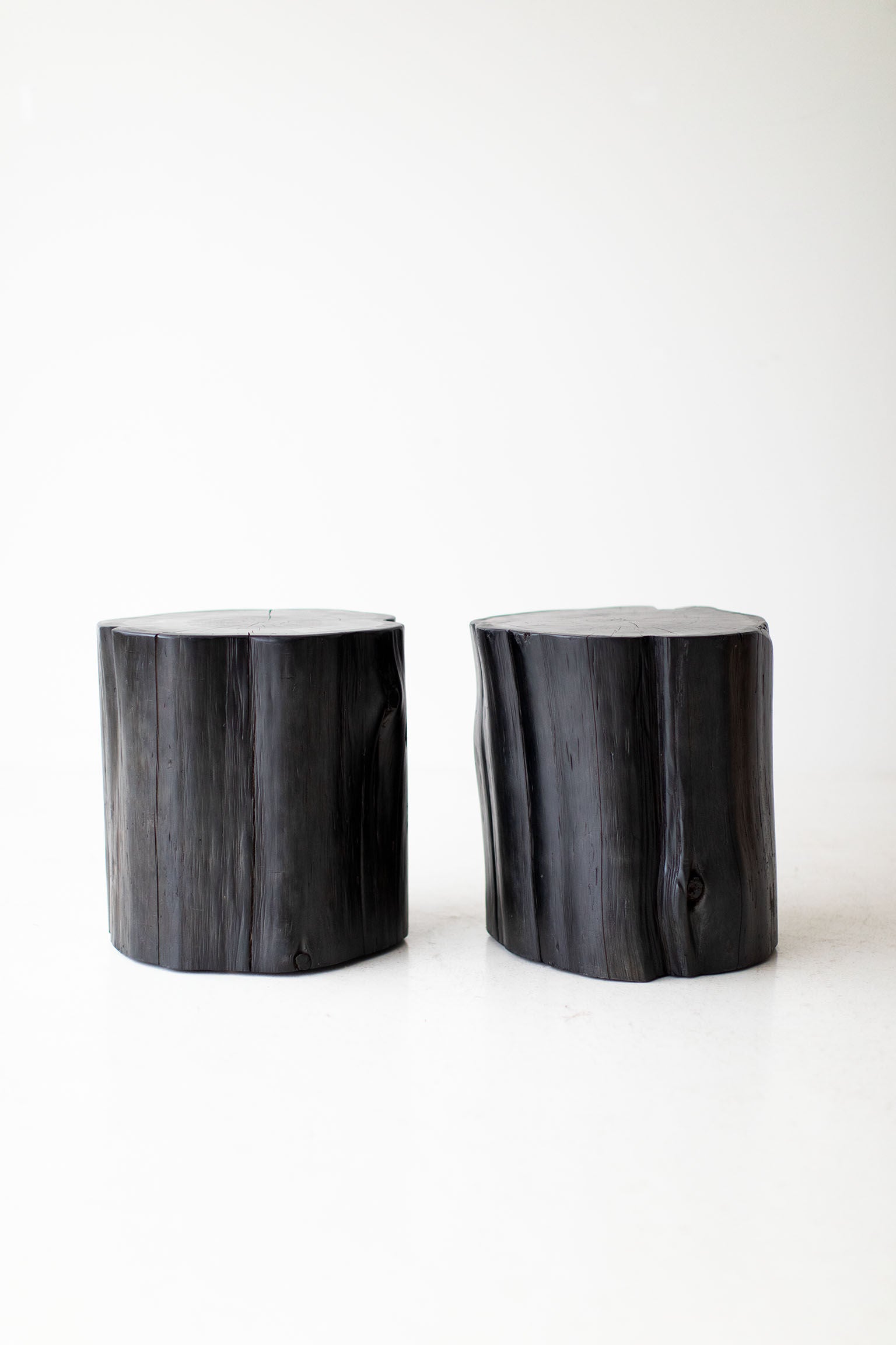 Large-Outdoor-Tree-Stump-Side-Tables-Black-3922-10