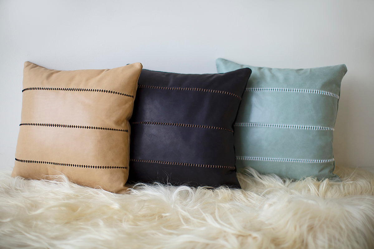 Leather-Throw-Pillow-The-Mode-Collection-0225-08