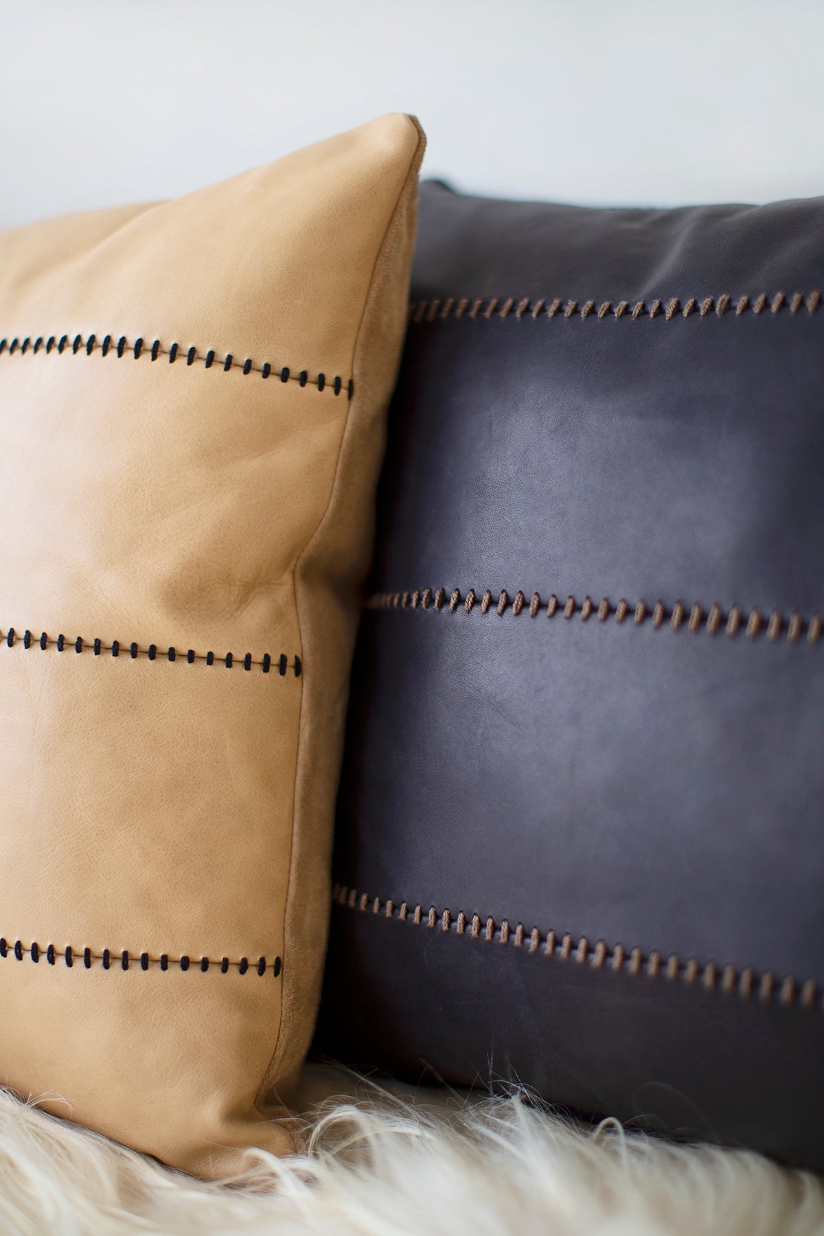 Mode-Black-Leather-Throw-Pillow-0125-04