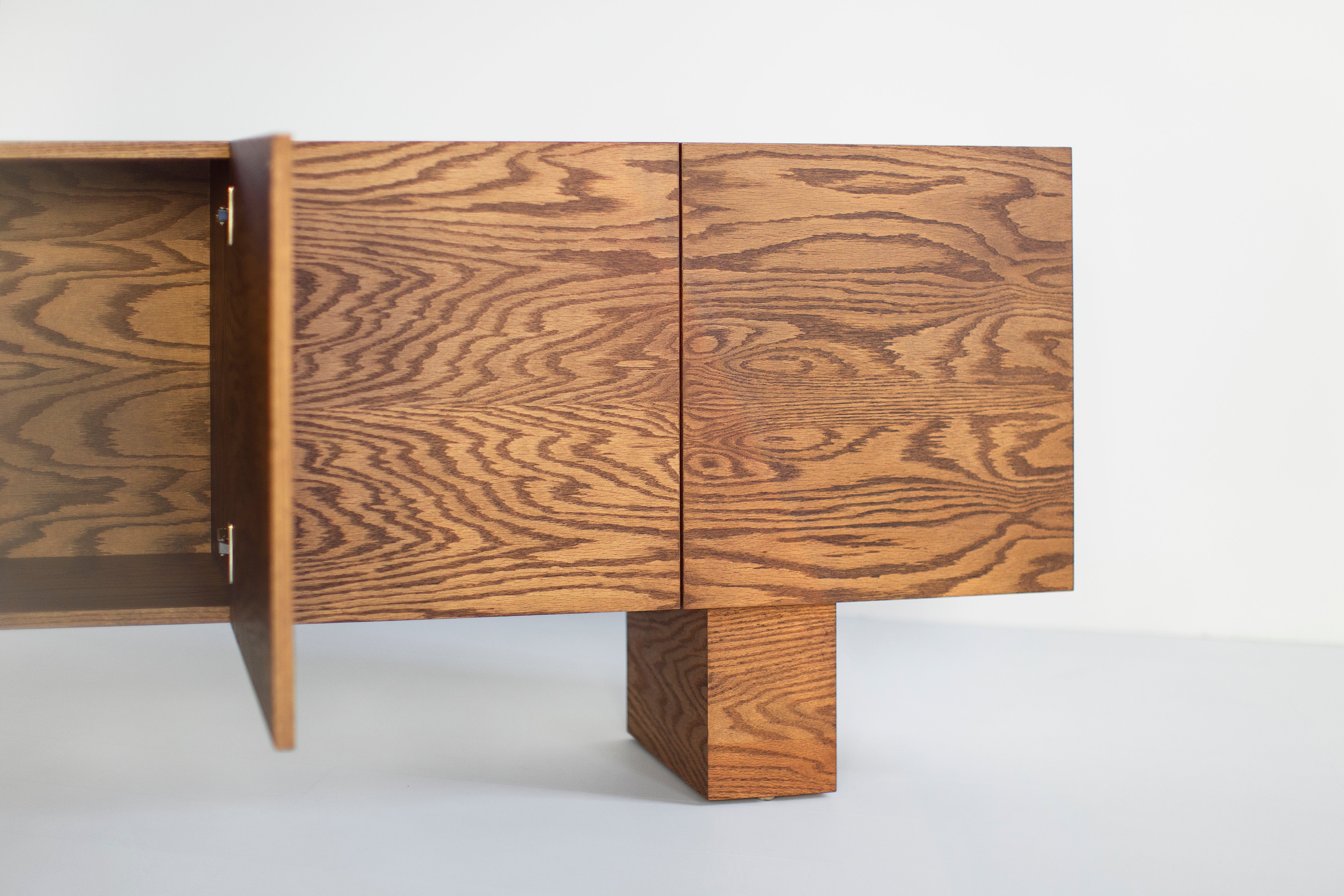 Oak Suelo Credenza, image 2