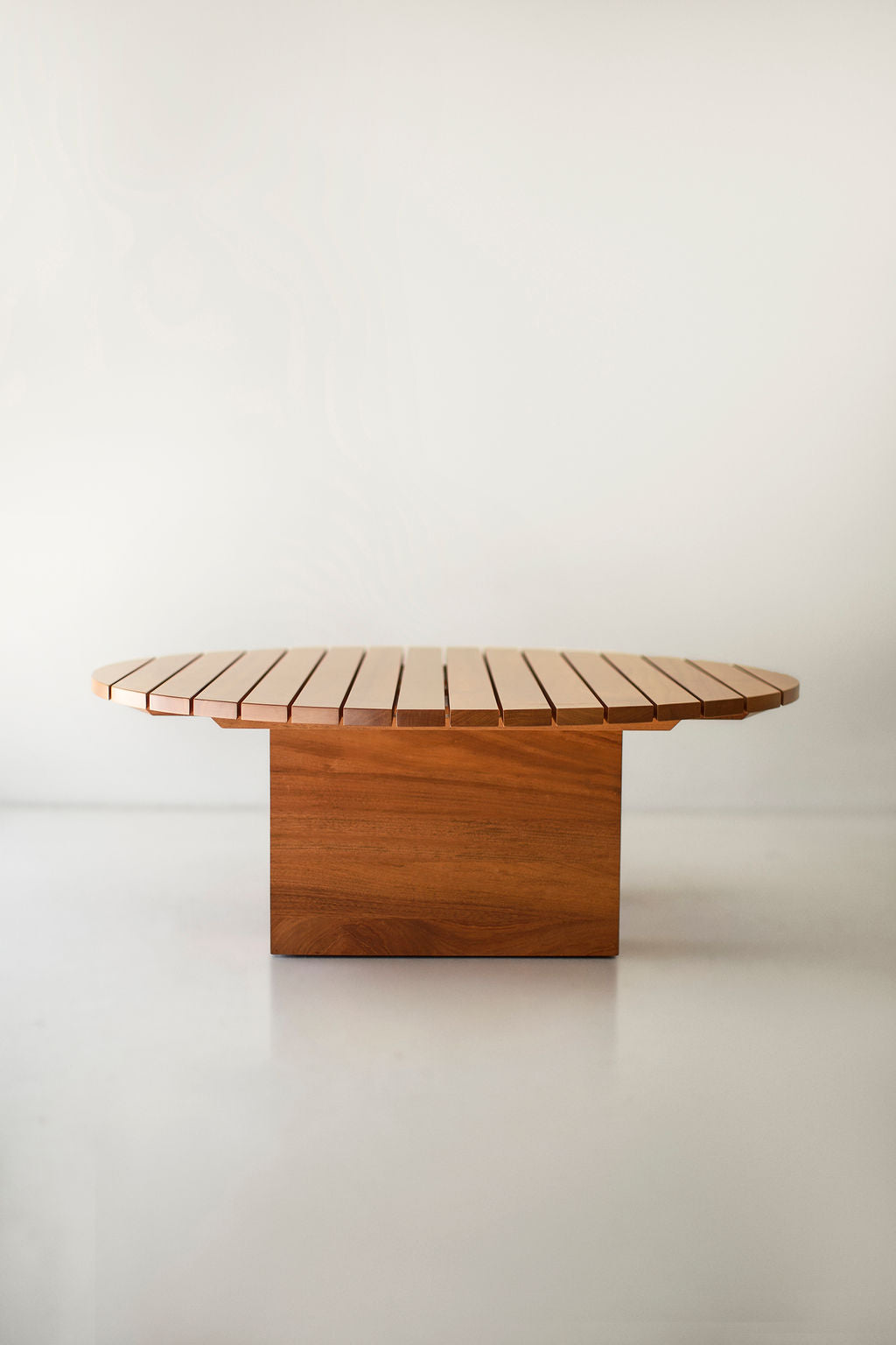 Outdoor Round Suelo Coffee Table, Image 09