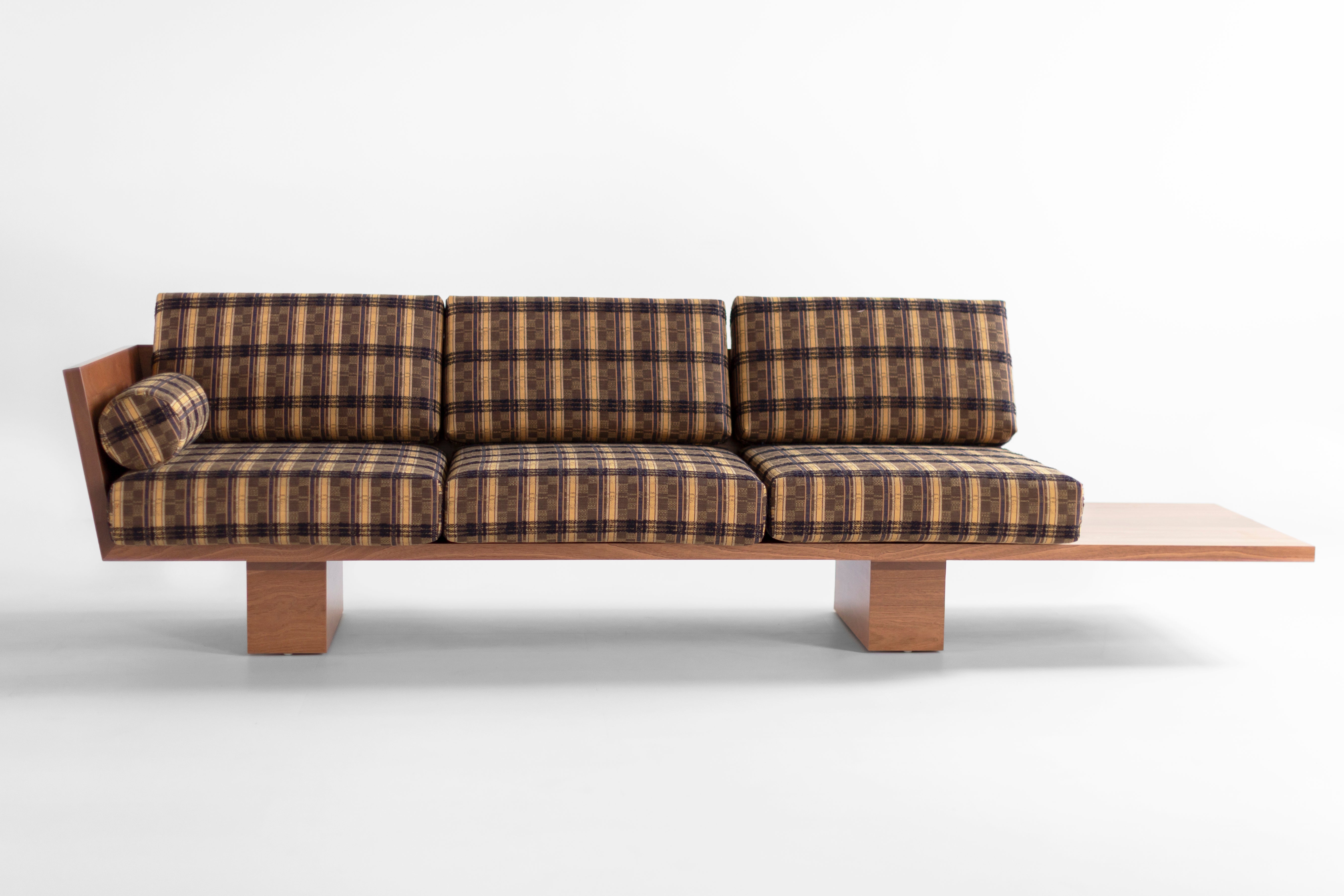 Outdoor Suelo Sofa with Side Table Extension - 3126