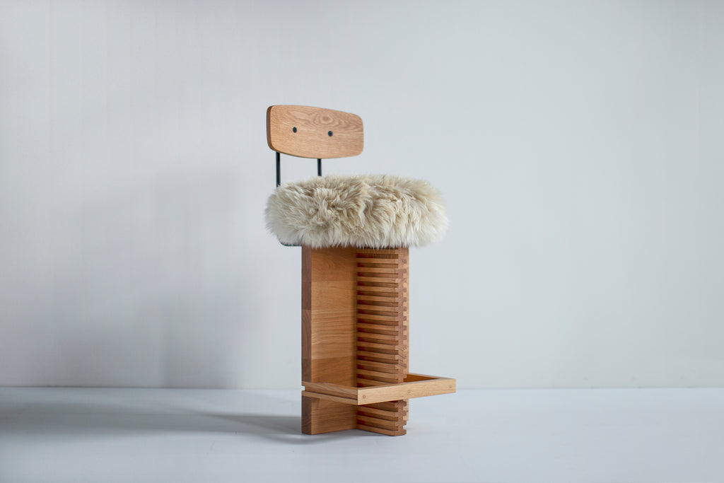 Sheepskin Counter Stool Backrest Cicely, image 1