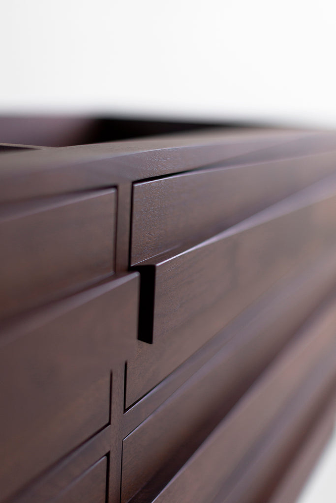 Walnut-6-Drawer-Vanity-02