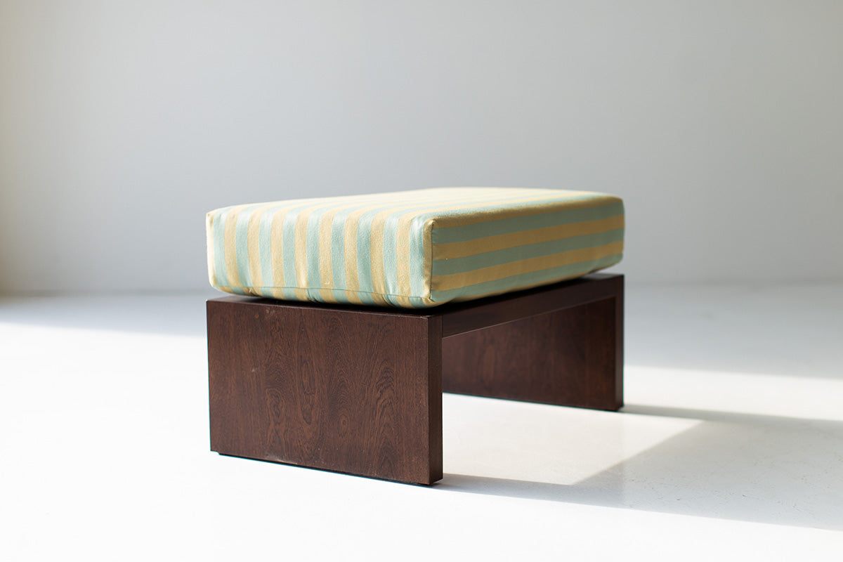 Modern-Patio-Furniture-Chile-Ottoman-07