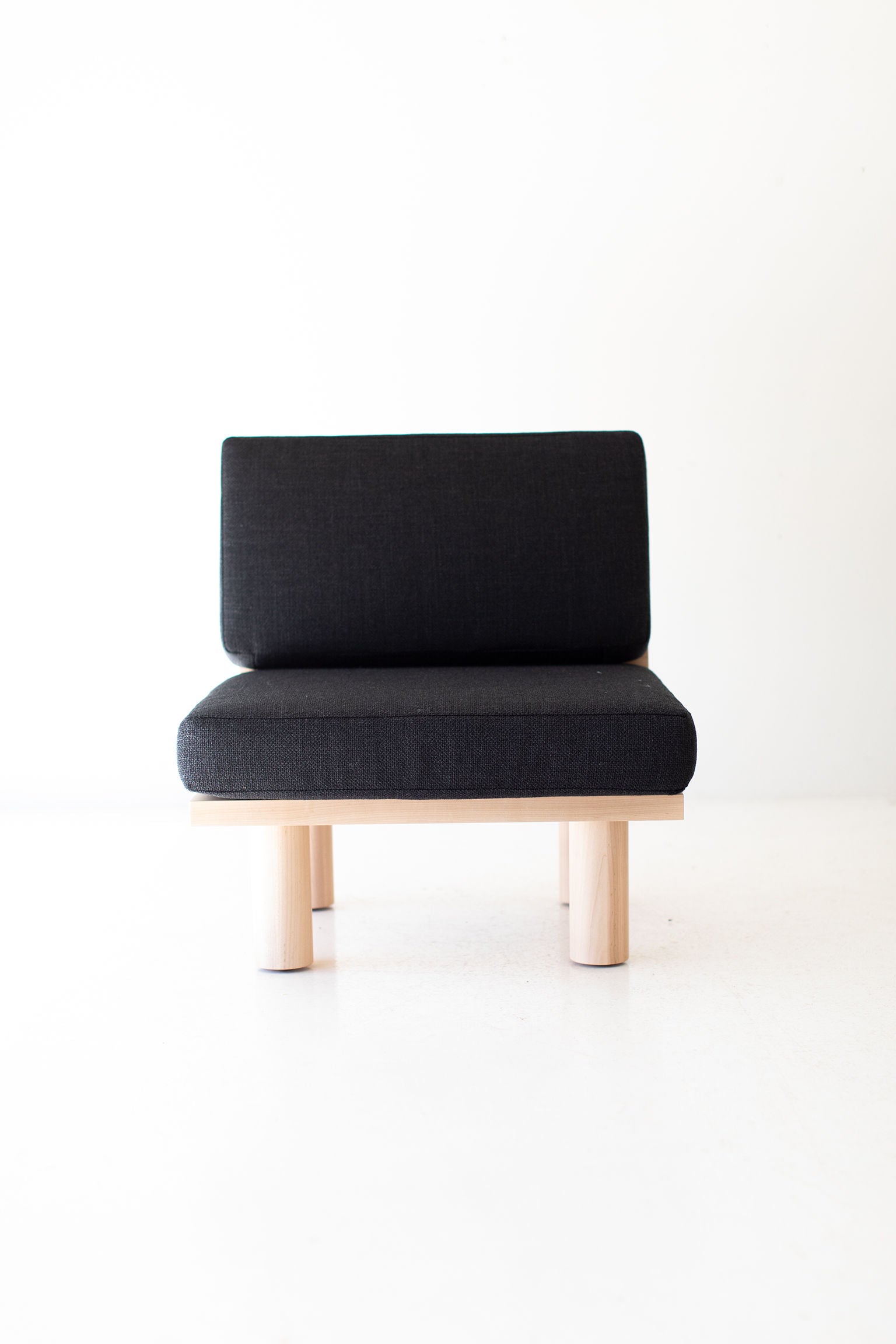 Modern-Suelo-Side-Chair-Turned-Leg-9
