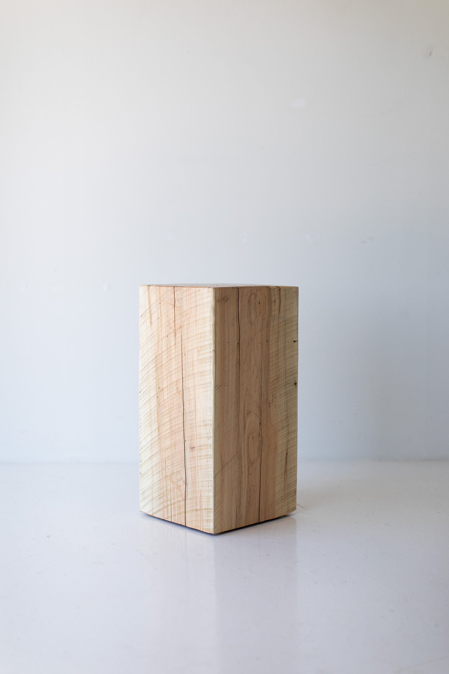 Natural-Tree-Stump-Table-05