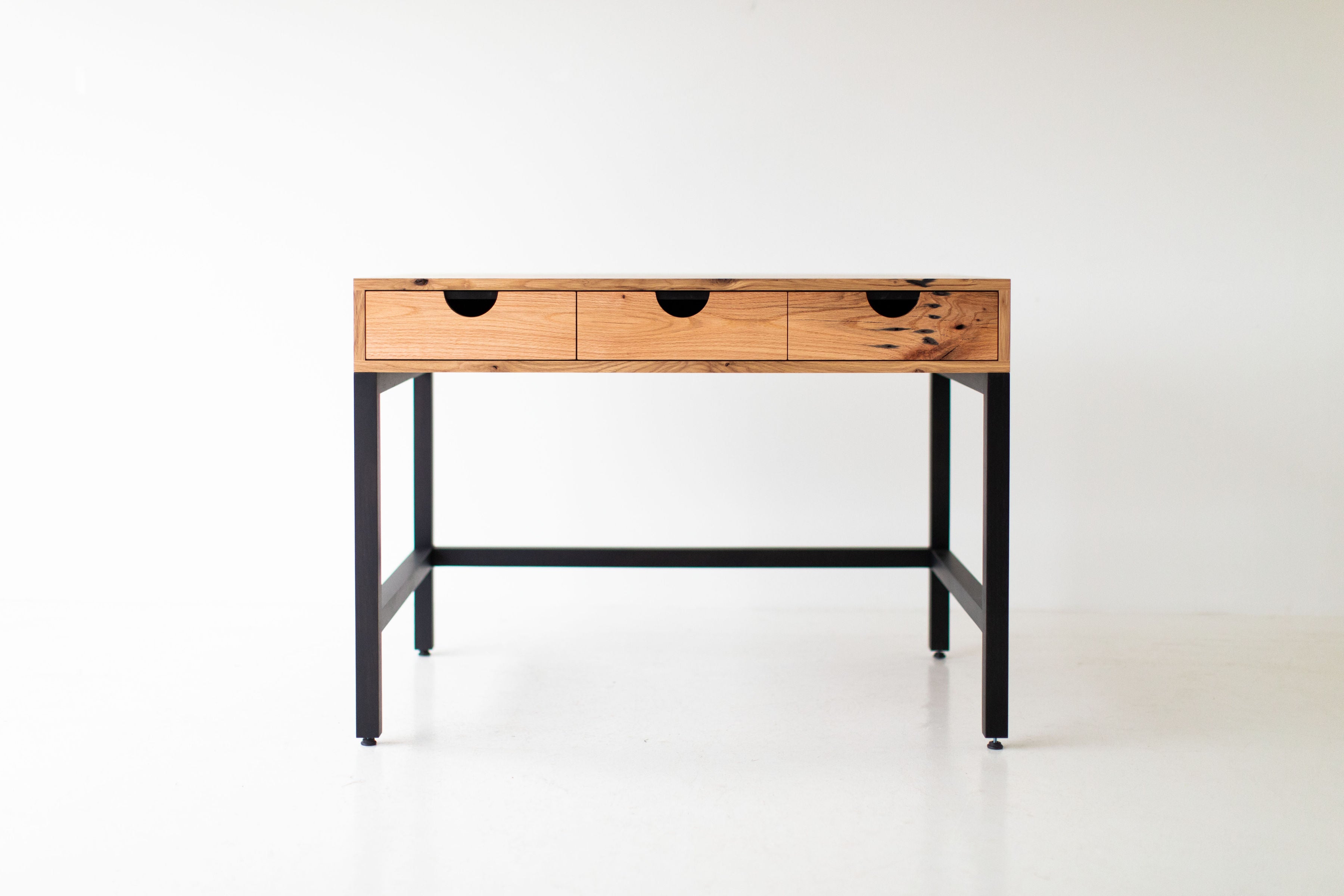 Simple-Modern-Desk-Cali-Collection-01