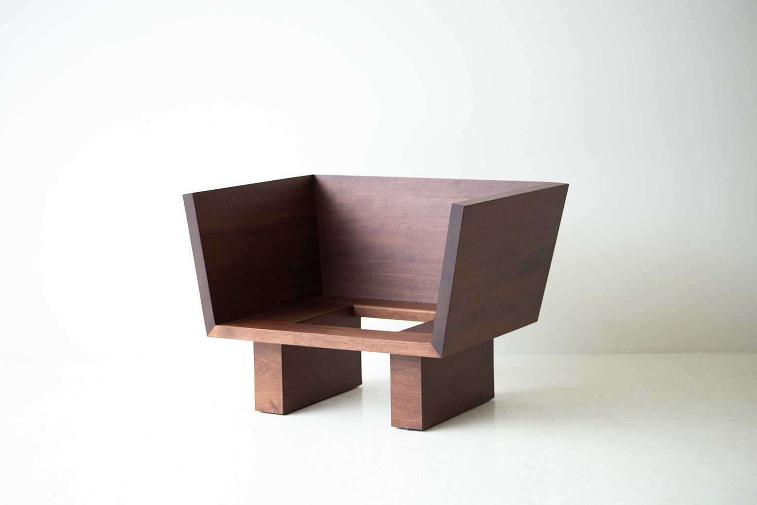 Suelo-Modern-Lounge-Chair-Walnut-04