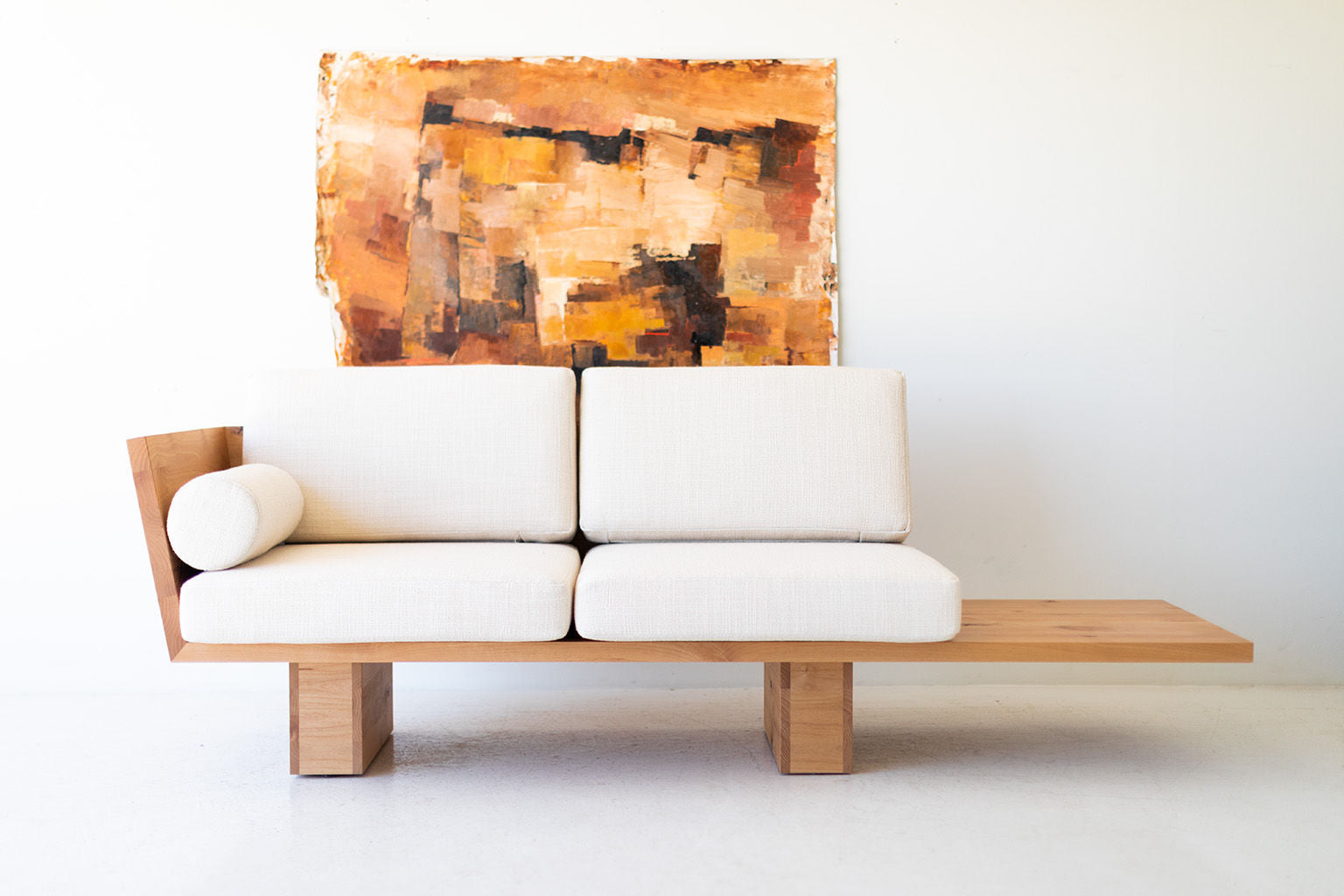 Modern Suelo Sofa - Turned Leg - 0321 – bertuhome