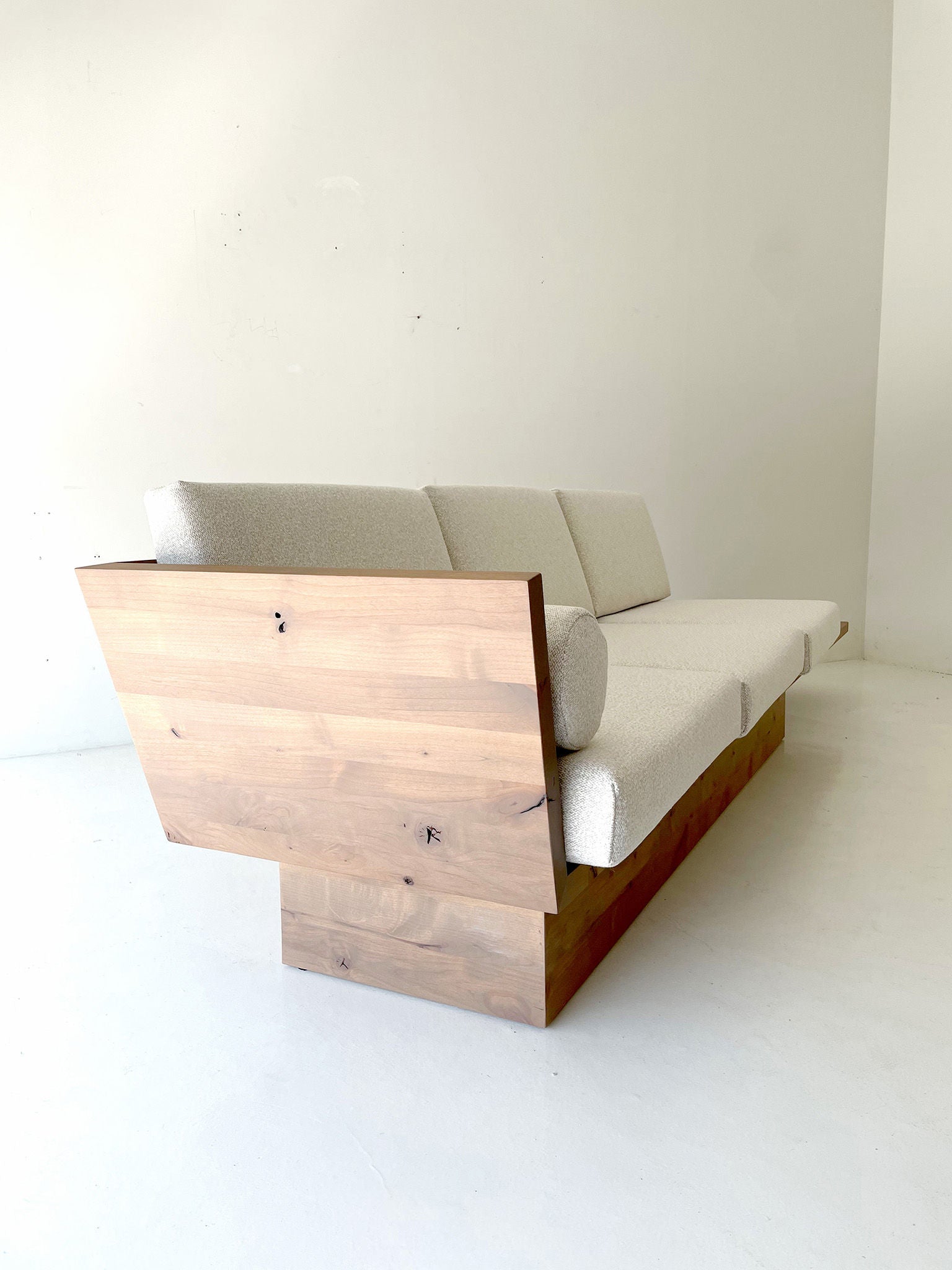 Suelo-Modern-Wood-Sofa-Plinth-Base-07