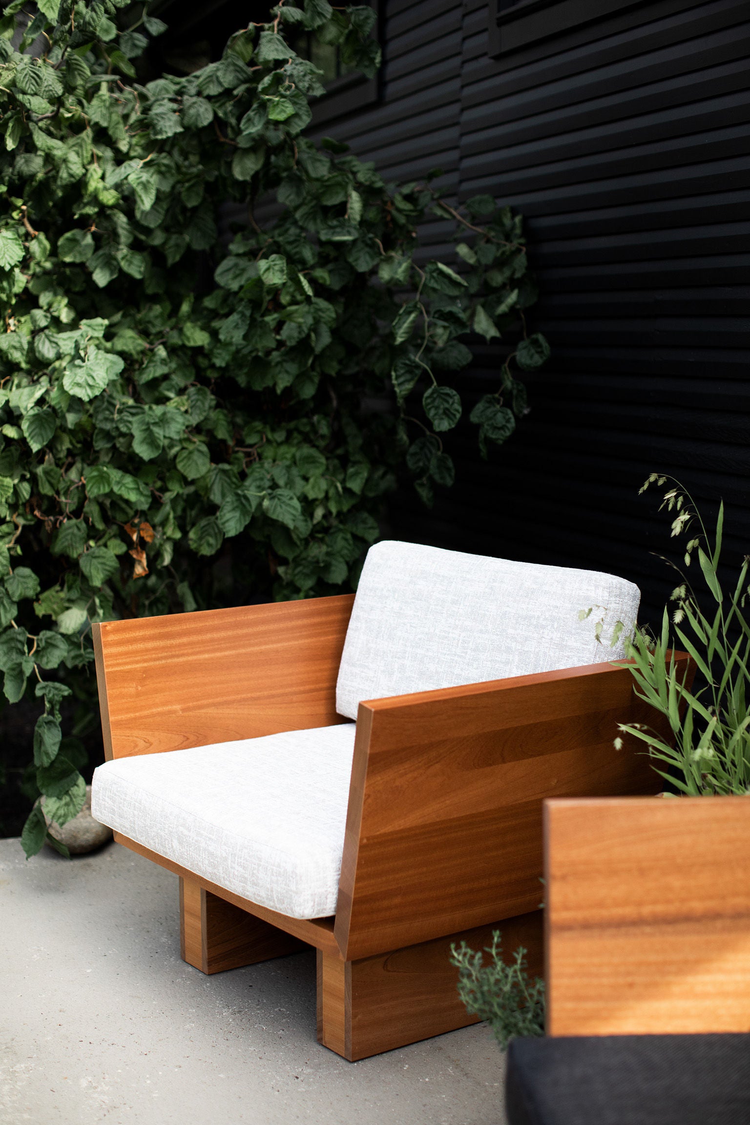 Suelo-Outdoor-Modern-Lounge-Chair-1120-17