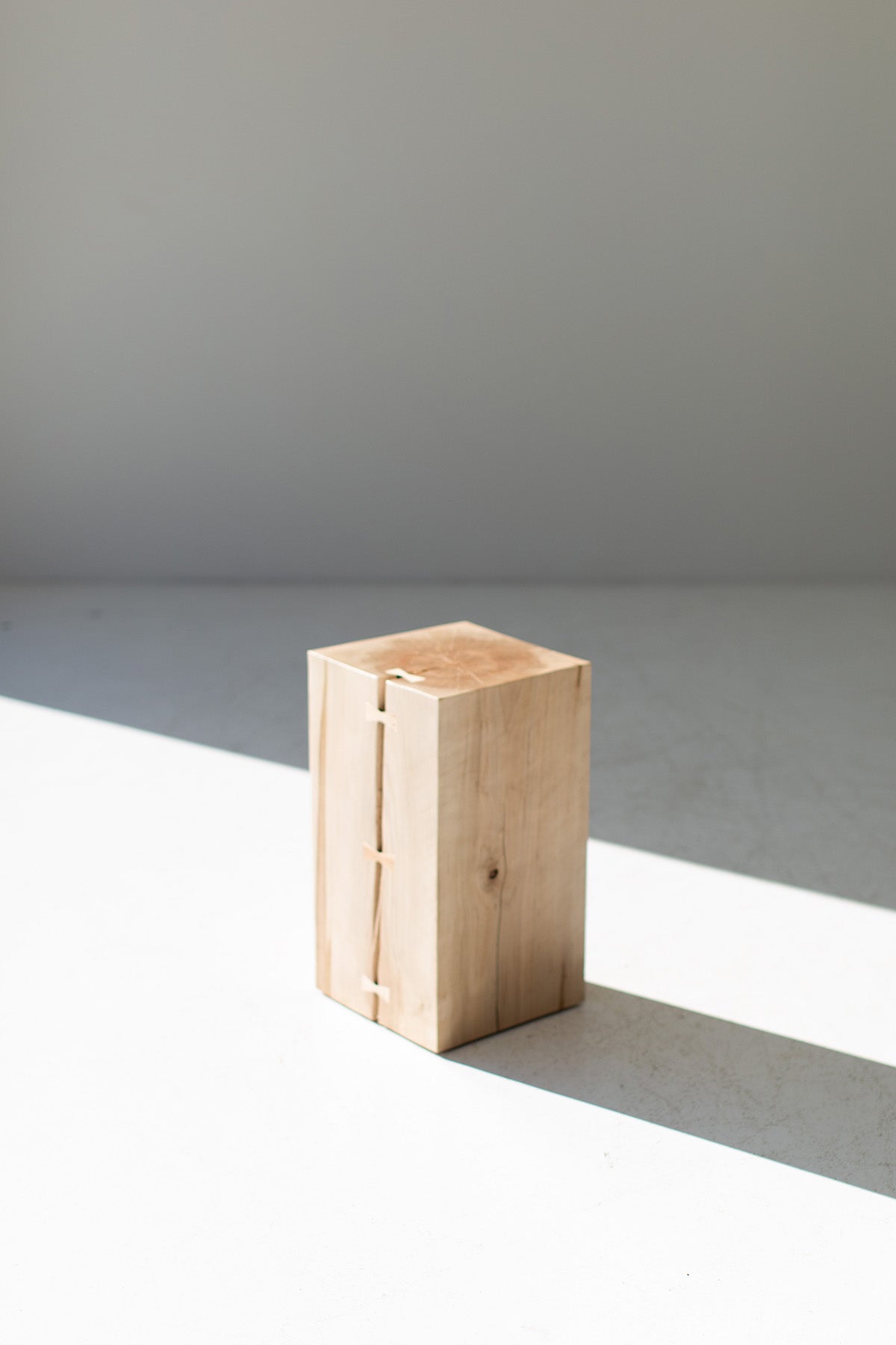 Wood-Side-Table-bowties-09